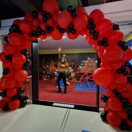 arco de globos organico tienda movistar gran via madrid