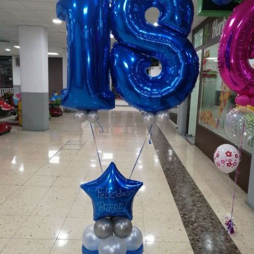 Bouquet Numero 18 con globos helio madrid