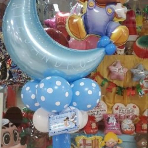 Columna de globos para bautizos.