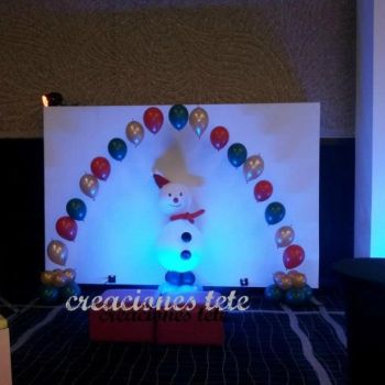 arreglo con globos para navidad madrid