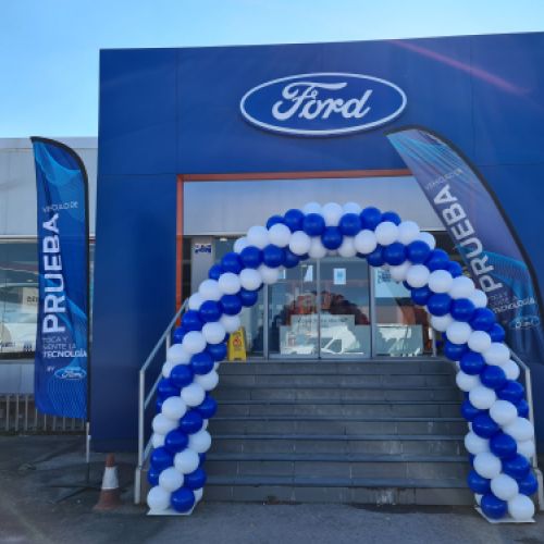 arco de globos concesionario ford almoauto madrid