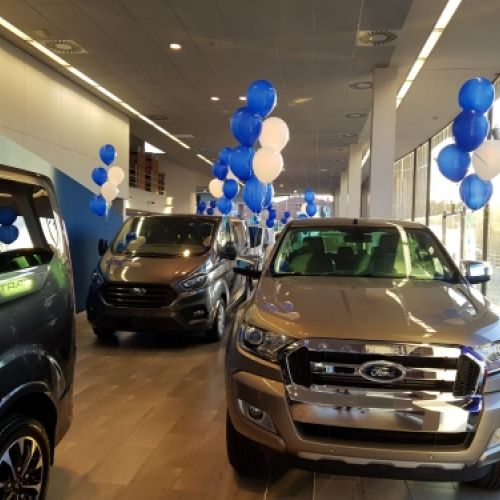 GLOBOS CON HELIO PARA CONCESIONARIO FORD DEYSA MADRID