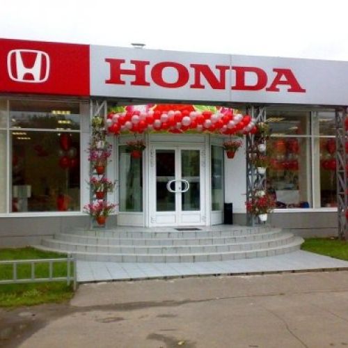 DECORACIONES CON GLOBOS PARA TIENDA DE COCHES MADRID