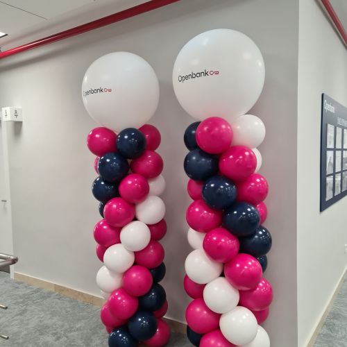 COLUMNAS DE GLOBOS OPENBANK MADRID