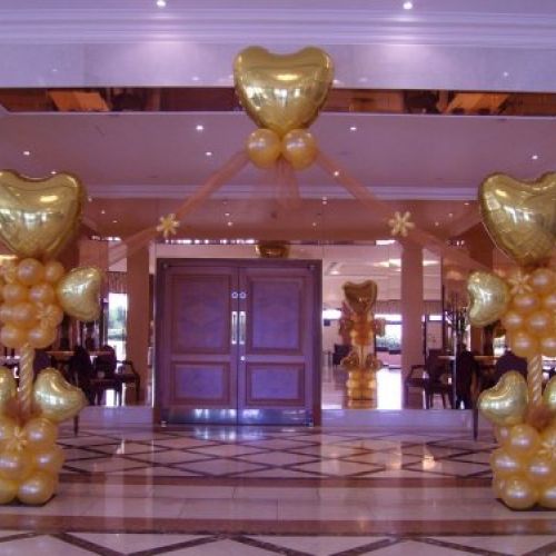 Columnas de globos elegantes para bodas rivas.