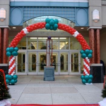 arco de globos para centro comercial de globos