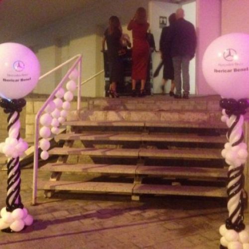 Decoraciones con globos para concesionarios madrid mercerdes