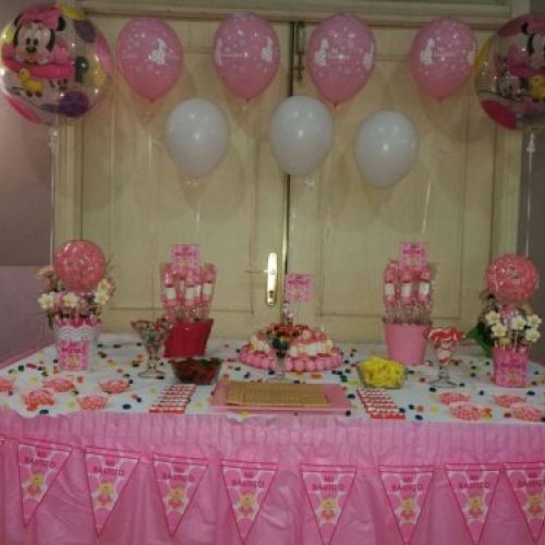 Candy bar con globos para bautizos madrid.