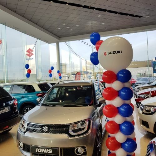 COLUMNA DE GLOBOS PARA CONCESIONARIO SUZUKI MADRID